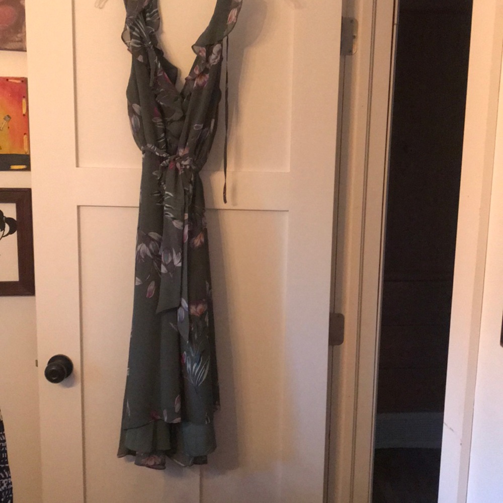 Beautiful flowy dress